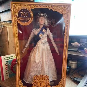 70th Anniversary Queen Elizabeth ll Jubilee doll